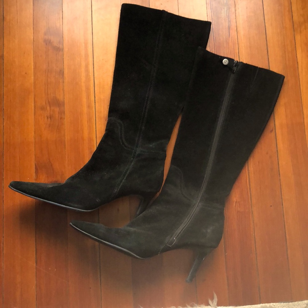 Chaps black suede boots